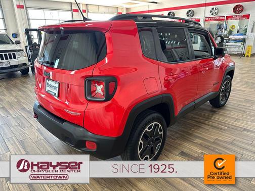 Colorado Red 2017 Jeep Renegade Trailhawk