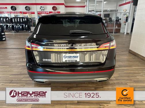 2019 Lincoln Nautilus Reserve