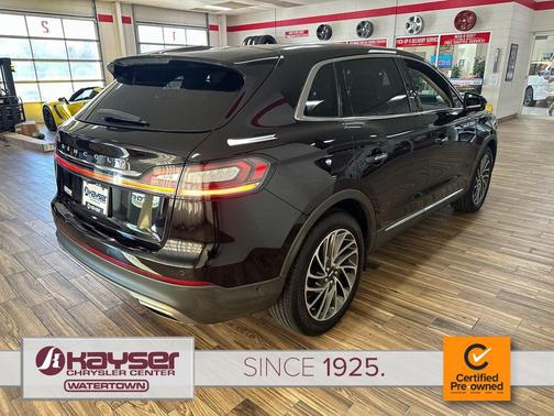 2019 Lincoln Nautilus Reserve