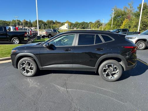 2024 Chevrolet Trax LT