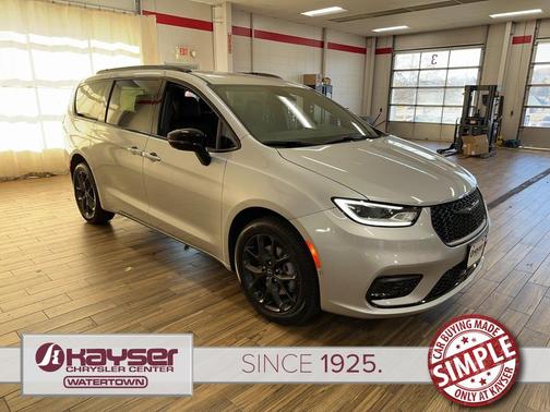 2026 Chrysler Pacifica L