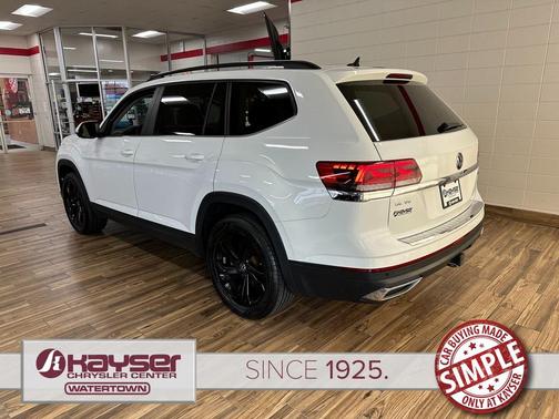 2022 Volkswagen Atlas 3.6L SE w/Technology