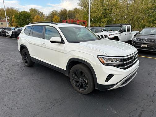2022 Volkswagen Atlas 3.6L SE w/Technology
