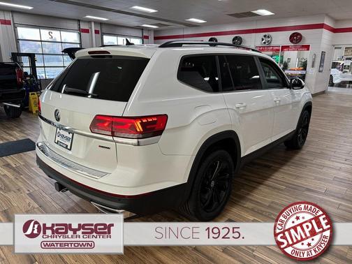 2022 Volkswagen Atlas 3.6L SE w/Technology