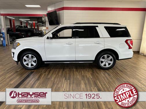Star White Metallic Tri-Coat 2021 Ford Expedition XLT