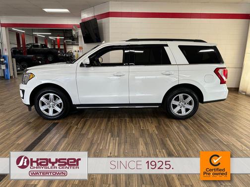 Star White Metallic Tri-Coat 2021 Ford Expedition XLT