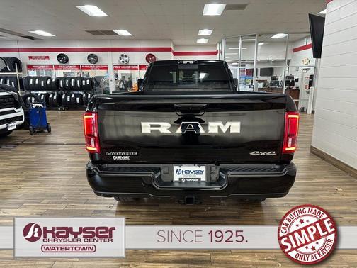 2026 RAM 3500 Laramie Crew Cab 4x4 8' Box