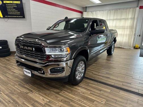 2022 RAM 2500 Limited Mega Cab 4x4 6'4' Box