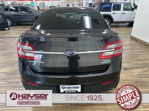 2015 Ford Taurus SEL