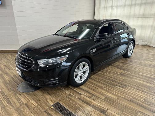 2015 Ford Taurus SEL