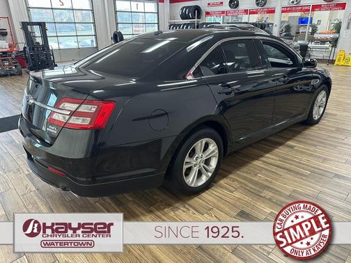 2015 Ford Taurus SEL