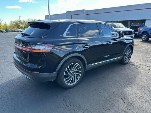 2019 Lincoln Nautilus Reserve