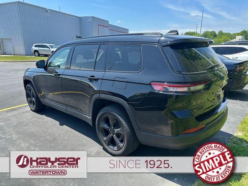Diamond Black Crystal Pearlcoat 2022 Jeep Grand Cherokee L Limited