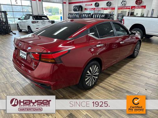 2023 Nissan Altima 2.5 SV