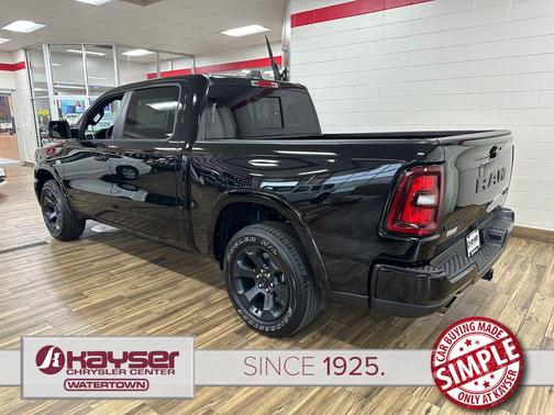 Diamond Black Crystal Pearlcoat 2026 RAM 1500 Big Horn/Lone Star