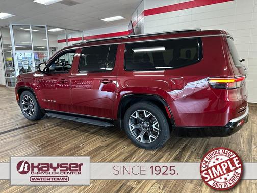 2023 Jeep Wagoneer L Series III 4x4