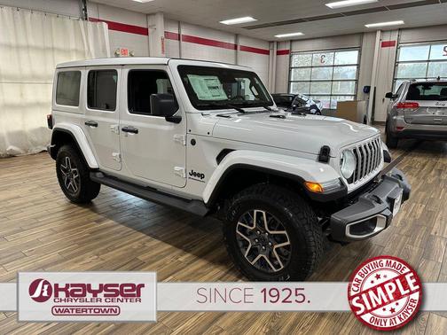 Bright White Clearcoat 2026 Jeep Wrangler 4-Door Sahara 4x4