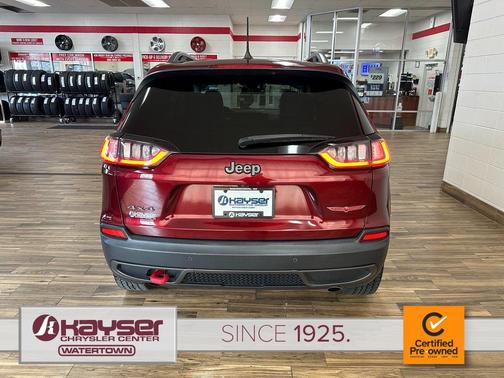 2020 Jeep Cherokee Trailhawk