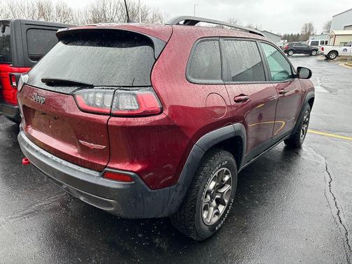 2020 Jeep Cherokee Trailhawk