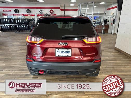 2020 Jeep Cherokee Trailhawk