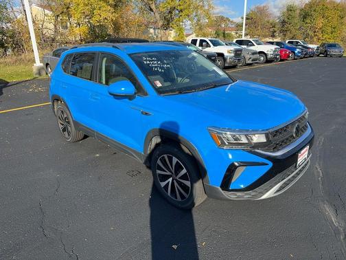 2023 Volkswagen Taos 1.5T SE