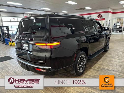 2024 Jeep Wagoneer L Series II 4x4