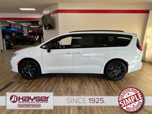 2026 Chrysler Pacifica Limited