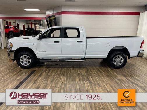 2024 RAM 3500 Big Horn Crew Cab 4x4 8' Box