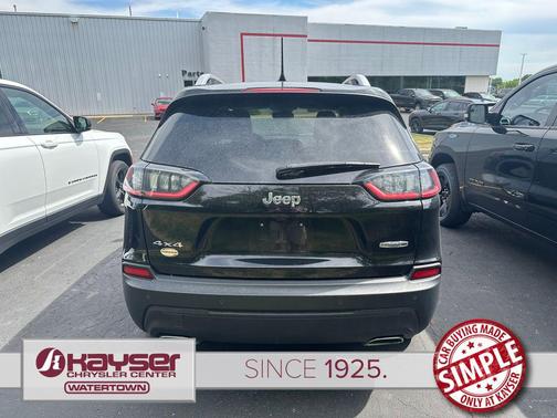 Diamond Black Crystal Pearlcoat 2021 Jeep Cherokee Latitude Lux