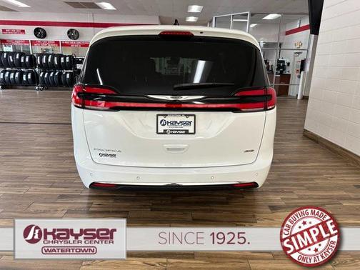 2025 Chrysler Pacifica L