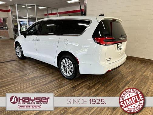 2025 Chrysler Pacifica L