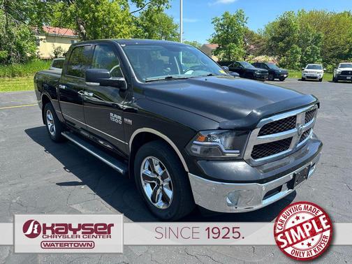 Brilliant Black Crystal Pearlcoat 2017 RAM 1500 Big Horn