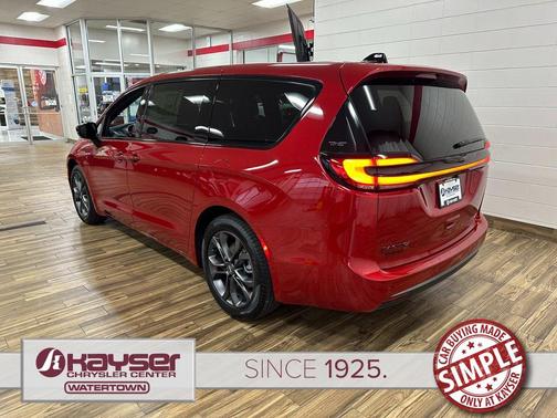 2026 Chrysler Pacifica L