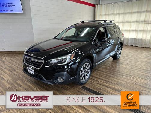 Crystal Black Silica 2018 Subaru Outback 3.6R Touring