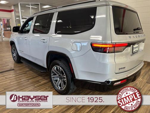 2022 Jeep Wagoneer Series III 4x4