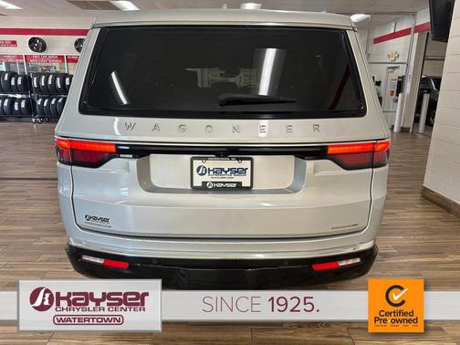 2022 Jeep Wagoneer Series III 4x4