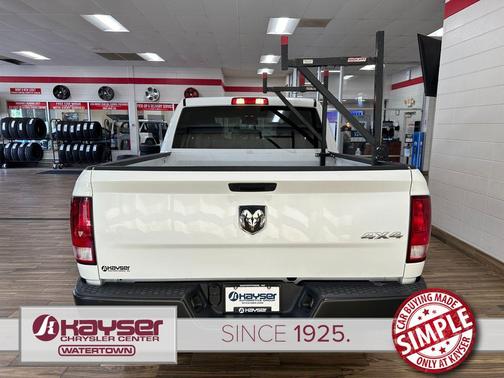 Bright White Clearcoat 2022 RAM 1500 Tradesman