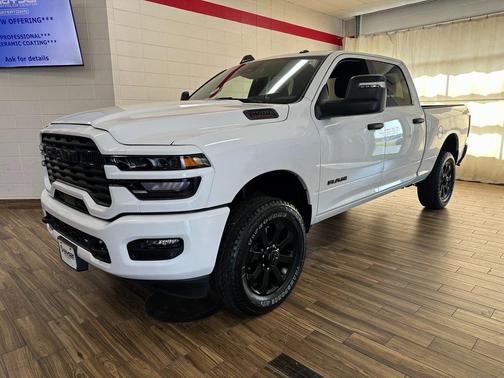 2025 RAM 2500 Big Horn Crew Cab 4x4 6'4' Box