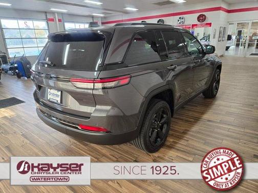 2025 Jeep Grand Cherokee Altitude