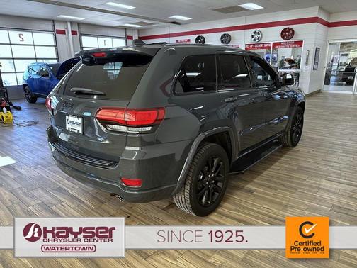2018 Jeep Grand Cherokee Altitude