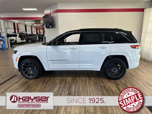 Bright White Clearcoat 2026 Jeep Grand Cherokee Summit