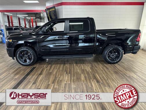 Diamond Black Crystal Pearlcoat 2026 RAM 1500 Warlock Crew Cab 4x4 5'7' Box