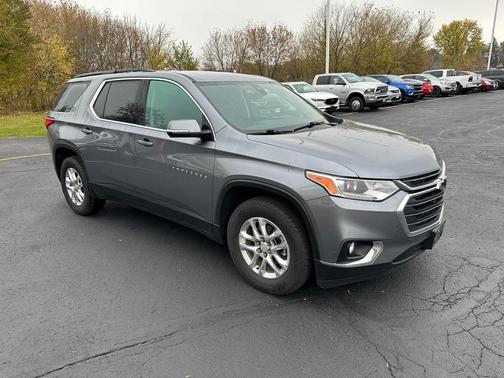 2020 Chevrolet Traverse LT Cloth