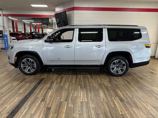 Silver Zynith 2024 Jeep Wagoneer L Series II 4x4