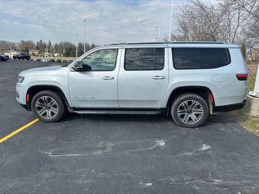 Silver Zynith 2024 Jeep Wagoneer L Series II 4x4