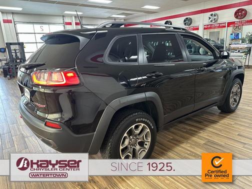 2021 Jeep Cherokee Trailhawk