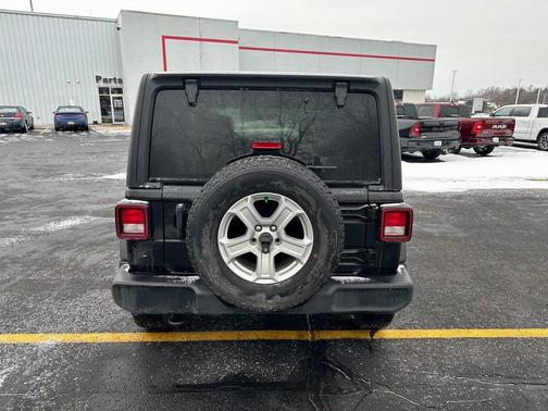 2022 Jeep Wrangler Sport S
