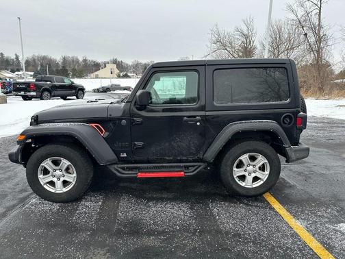 2022 Jeep Wrangler Sport S