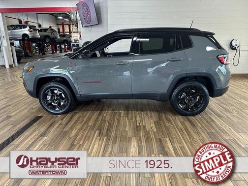 2023 Jeep Compass Trailhawk