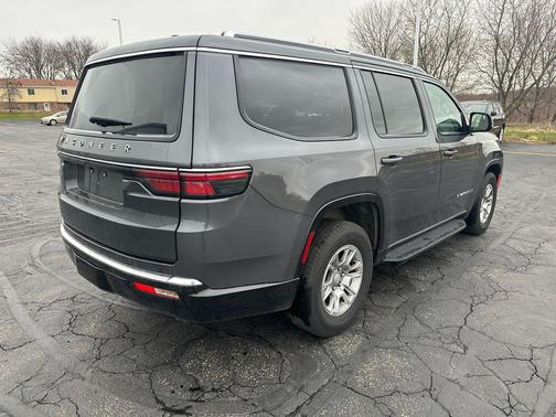 Baltic Gray Metallic Clearcoat 2024 Jeep Wagoneer Series I 4x4